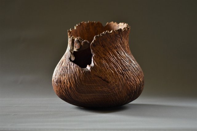 Burr Elm Natural Edged Pot